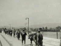 Zagreb, 8. svibnja 1945. godine. Savski most. Ulazak prvih partizanskih jedinica.jpg